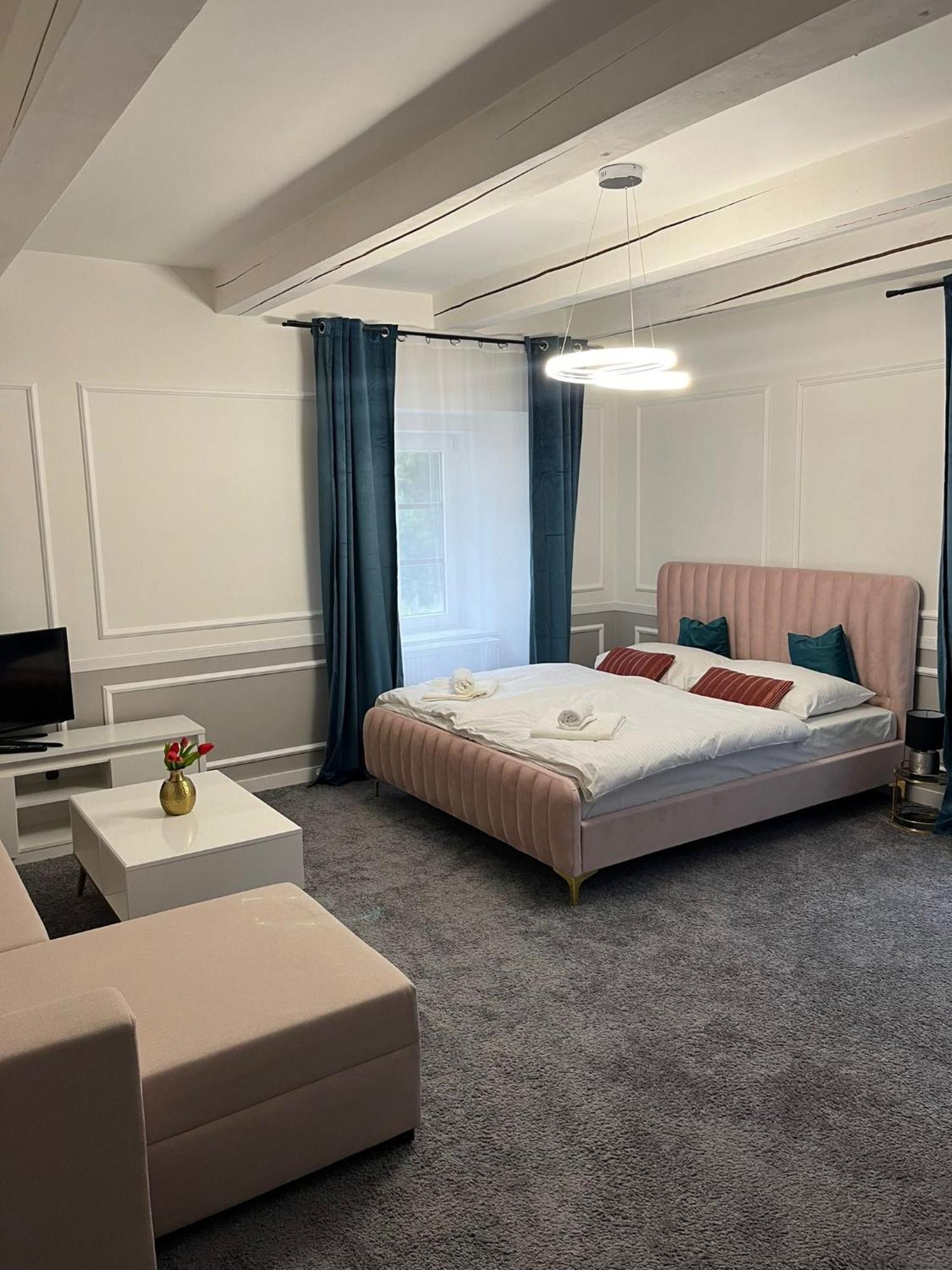Boutique Hotel Posta Rl ออราฟสกี ป็อดซาม็อก ภายนอก รูปภาพ