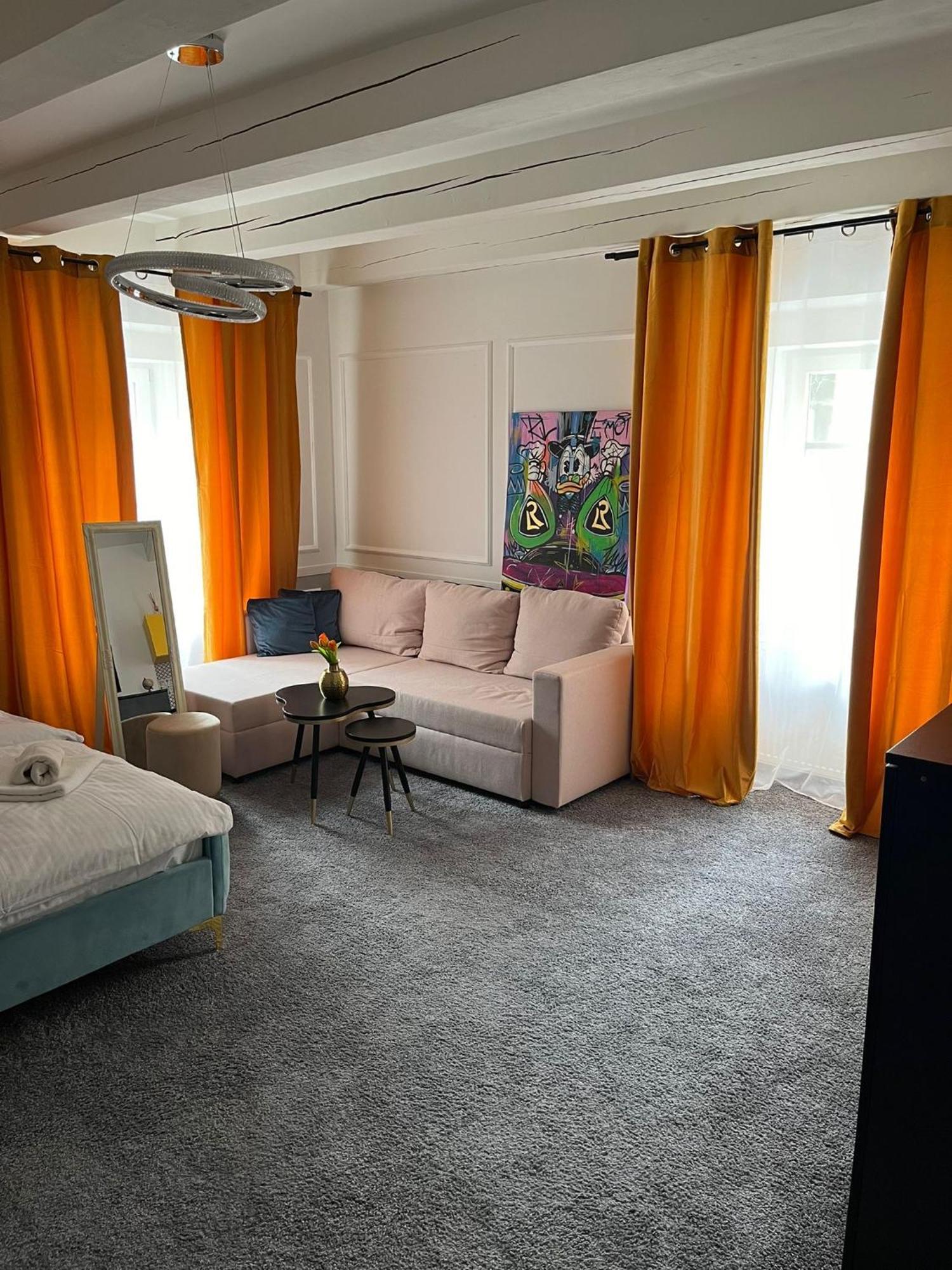 Boutique Hotel Posta Rl ออราฟสกี ป็อดซาม็อก ภายนอก รูปภาพ